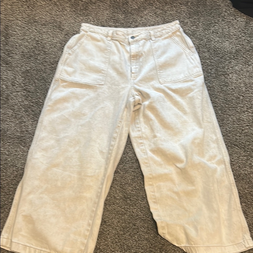 Universal Thread Cream Straight Leg Jeans
